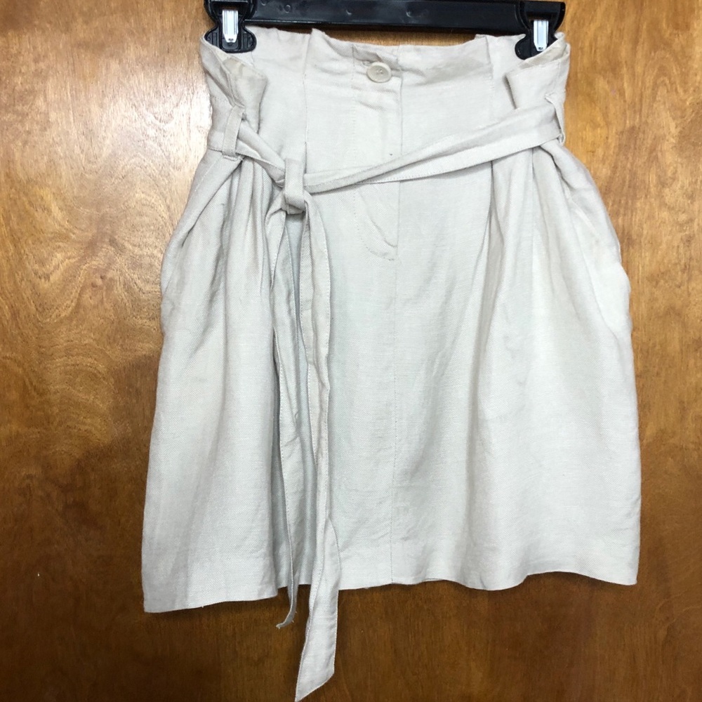 Linen paper bag skirt. Size L. Gently worn.
